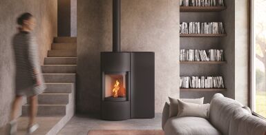 sP20-B : nouveau poêle à pellets compact et design