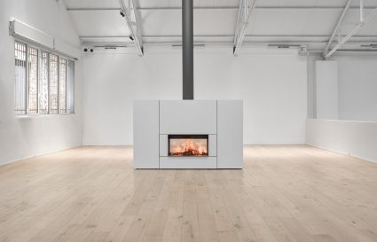 Ready-to-fit fireplaces DF7